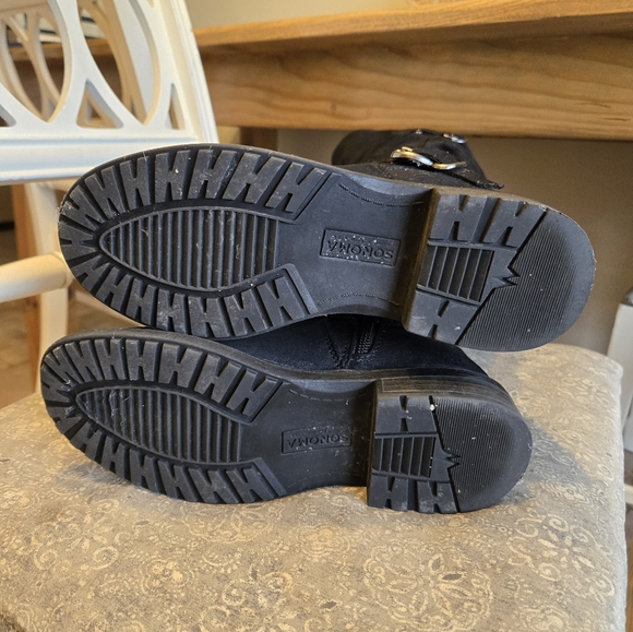 Womans black boots size 7 - Picture 4 of 6